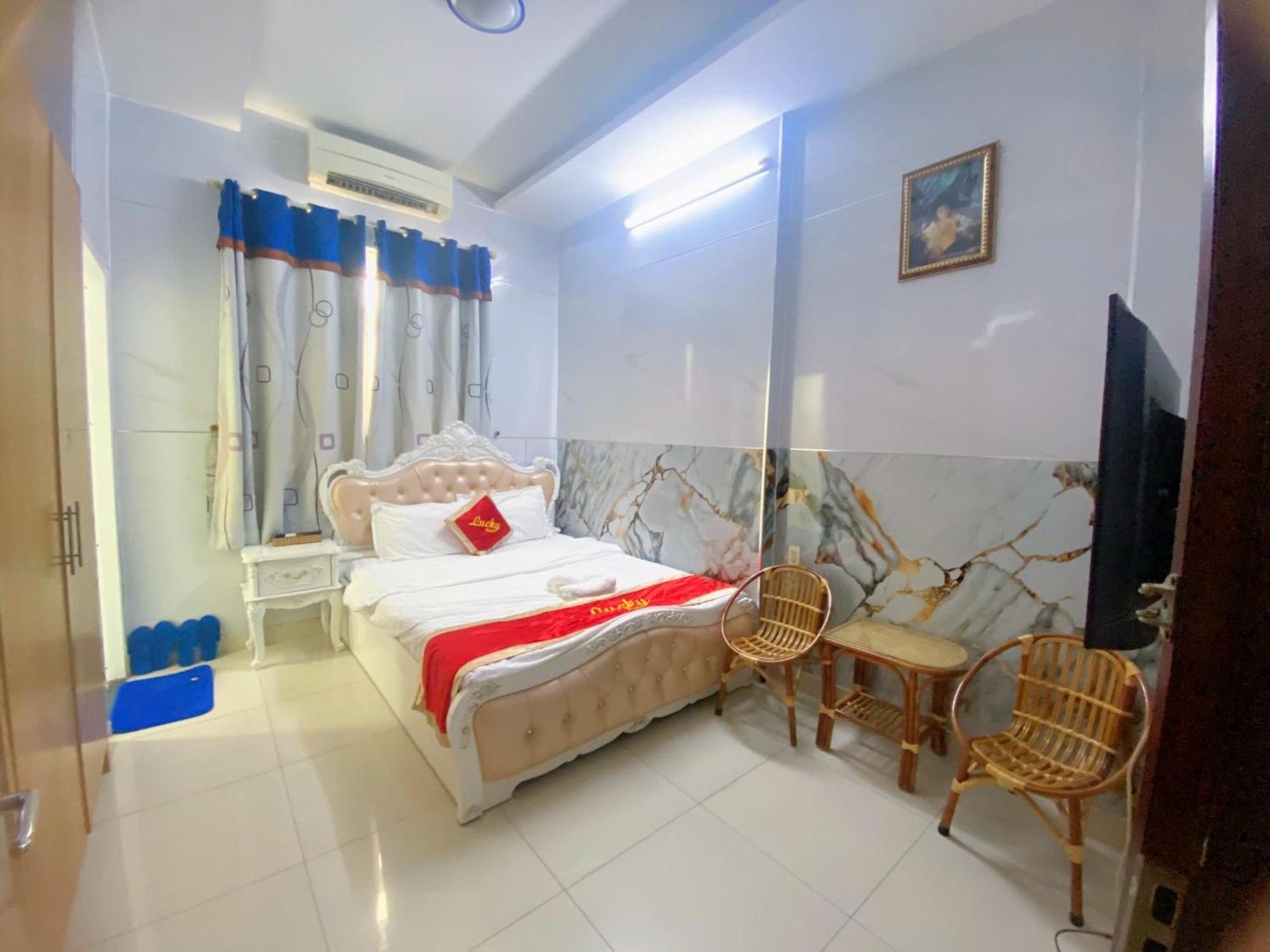 Lucky Hotel Ciudad Ho Chi Minh  Exterior foto